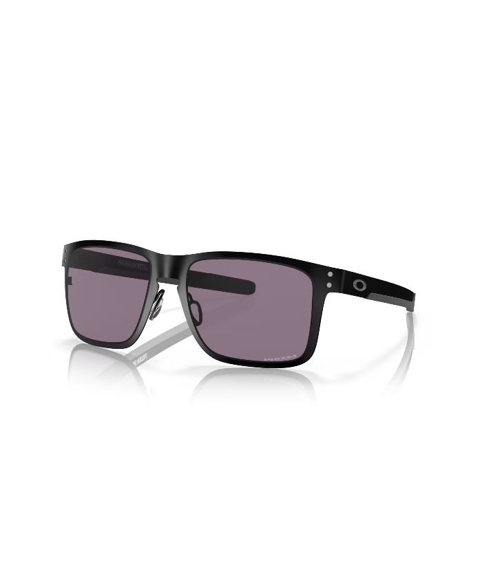Holbrook™ Metal