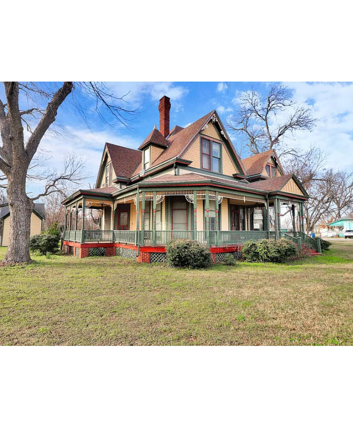 200 S Colorado St, Whitney, TX 76692