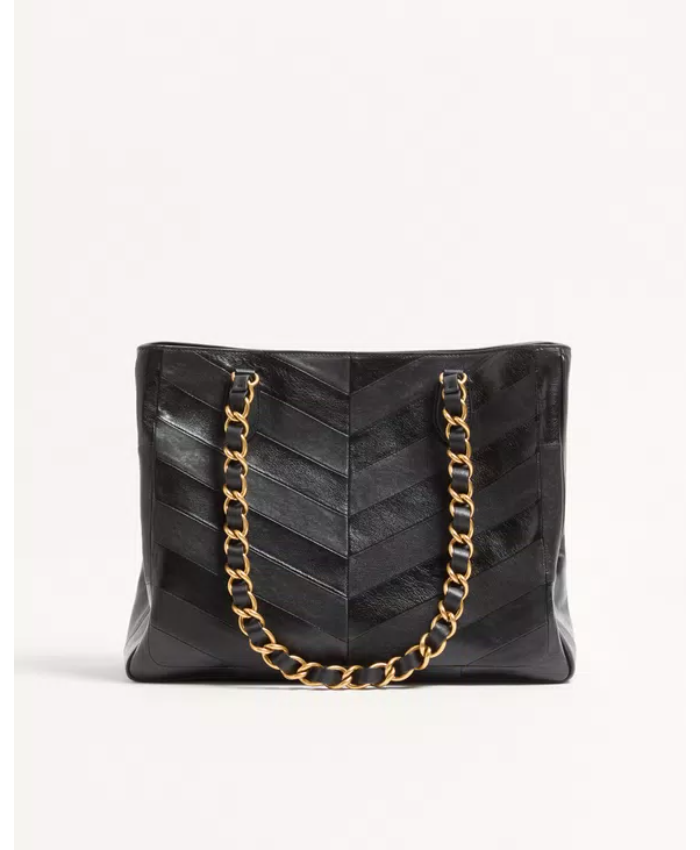 Valentino Garavani Laseine Shopping Bag In Nappa Leather With A Chevron Pattern