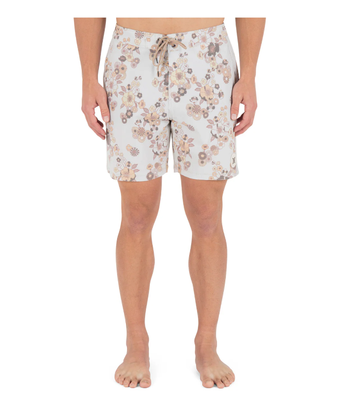 Phantom Naturals Tailgate 18