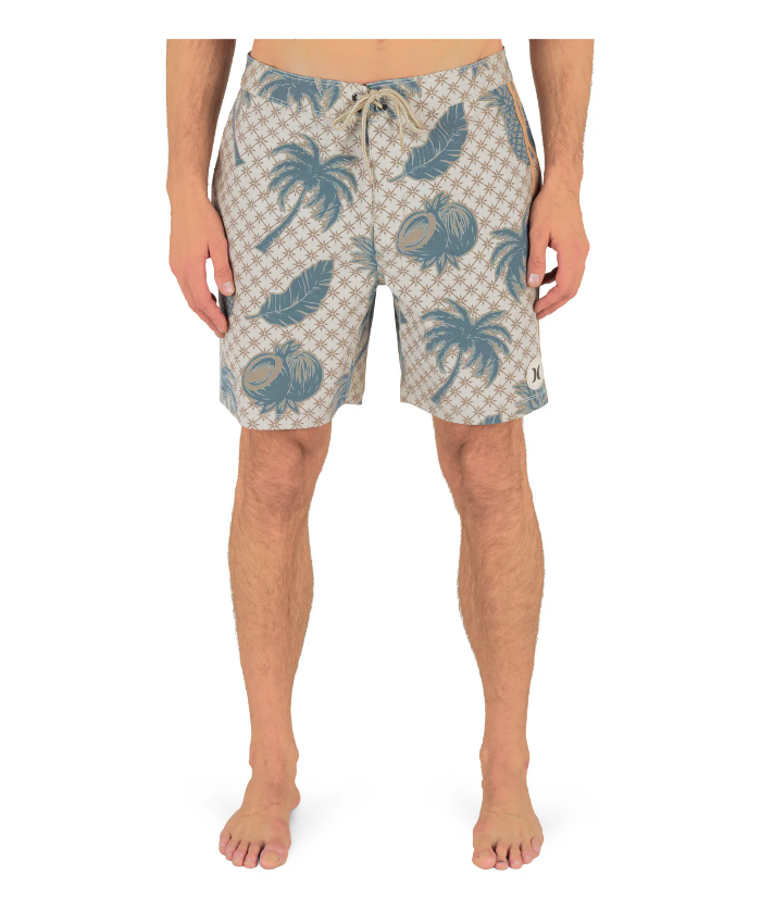 Phantom Naturals Tailgate 18