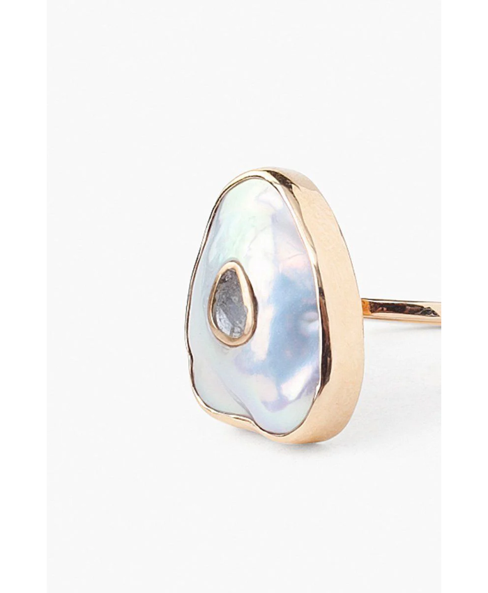 14k Oasis Ring White Pearl