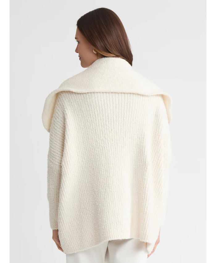 Wide Collared Cardigan