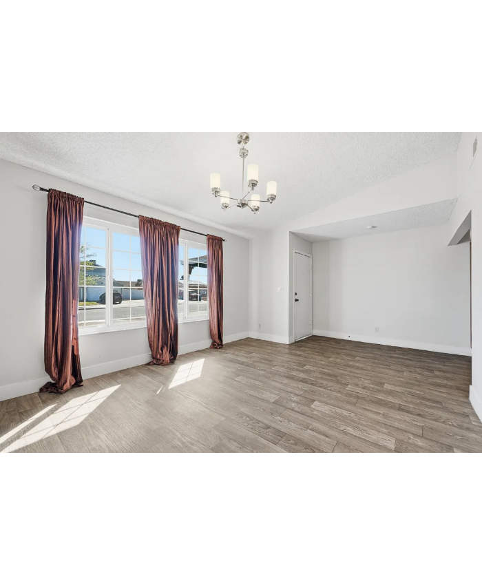 5353 Percheron St, Las Vegas, NV 89119