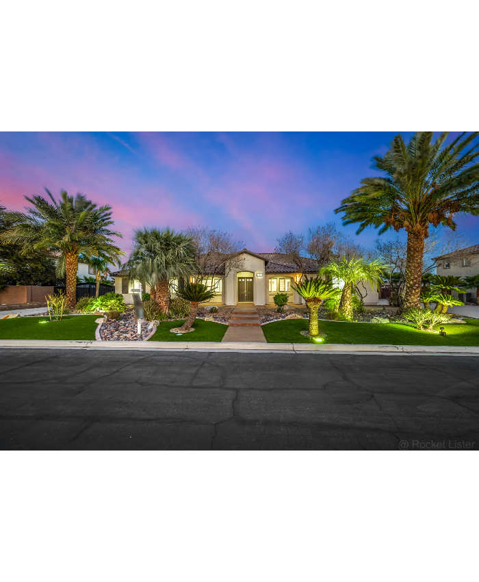 7840 Thunder Echo St, Las Vegas, NV 89131