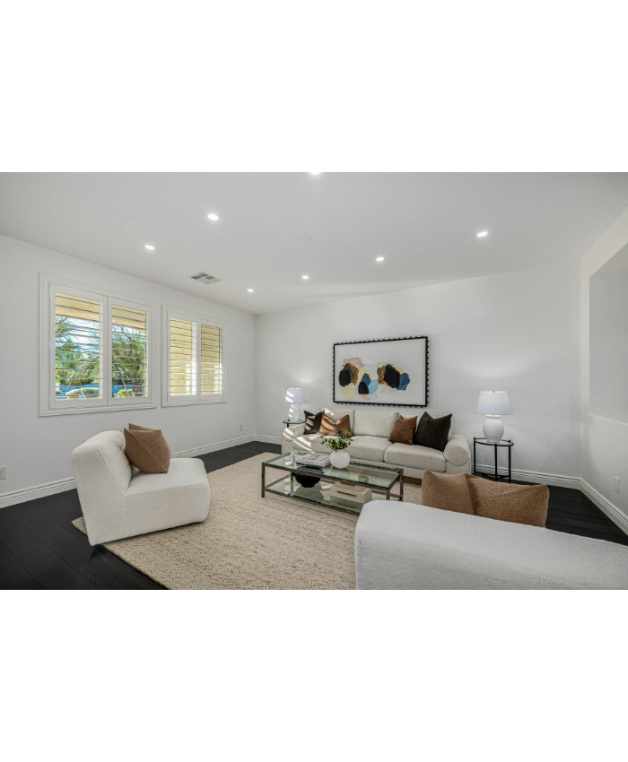 7840 Thunder Echo St, Las Vegas, NV 89131