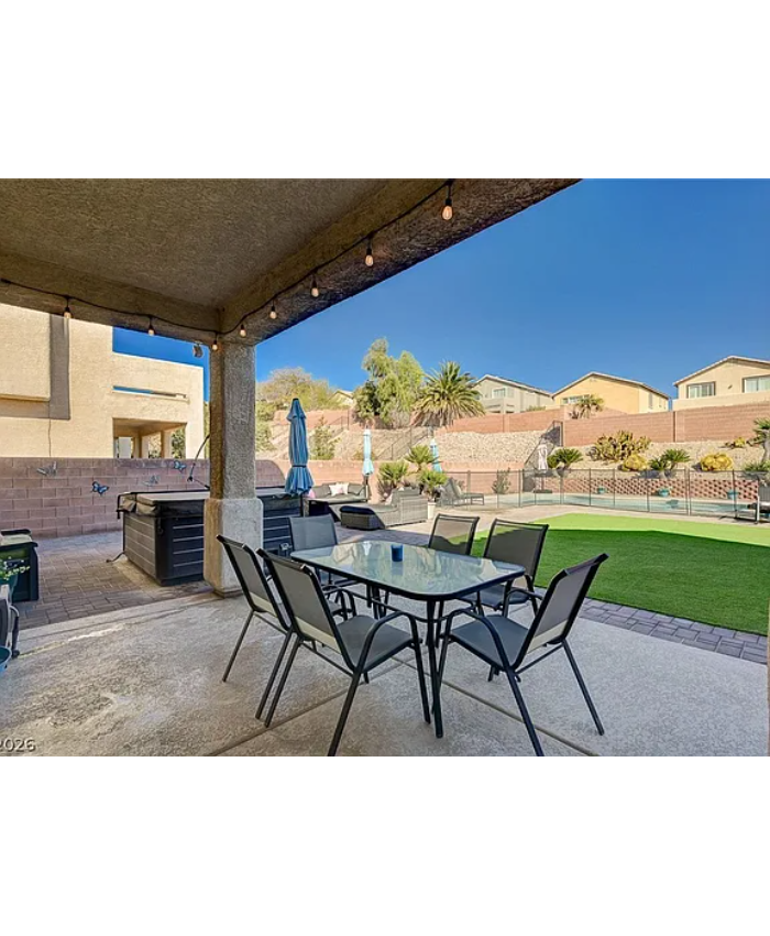 5038 Echo Shire Ave, Las Vegas, NV 89141