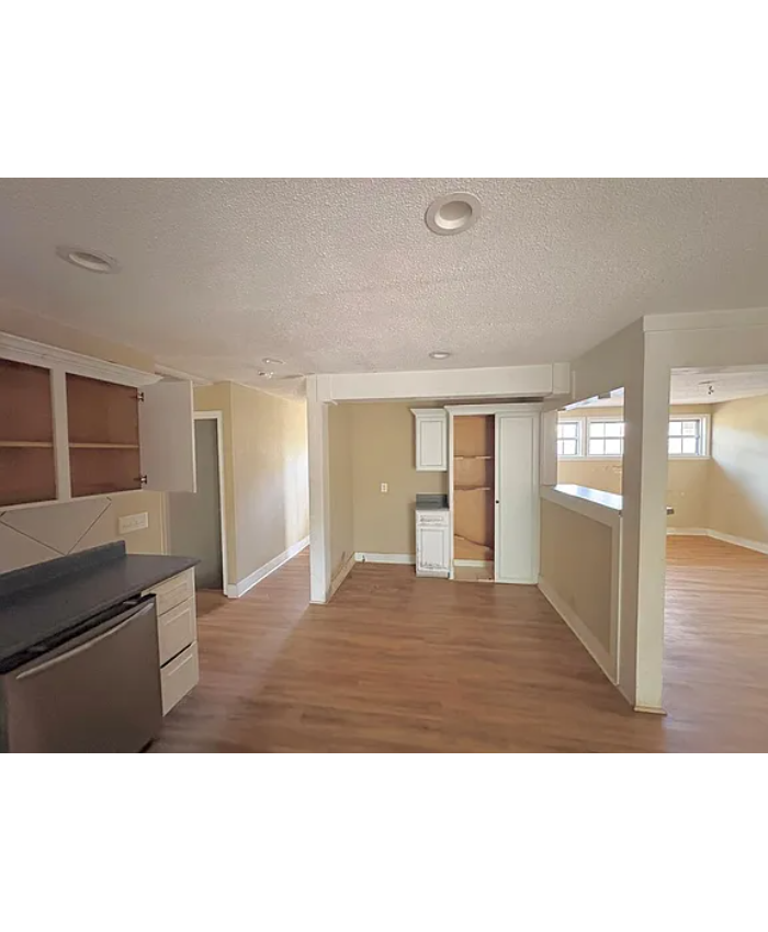 101 W Russell St, Enterprise, AL 36330