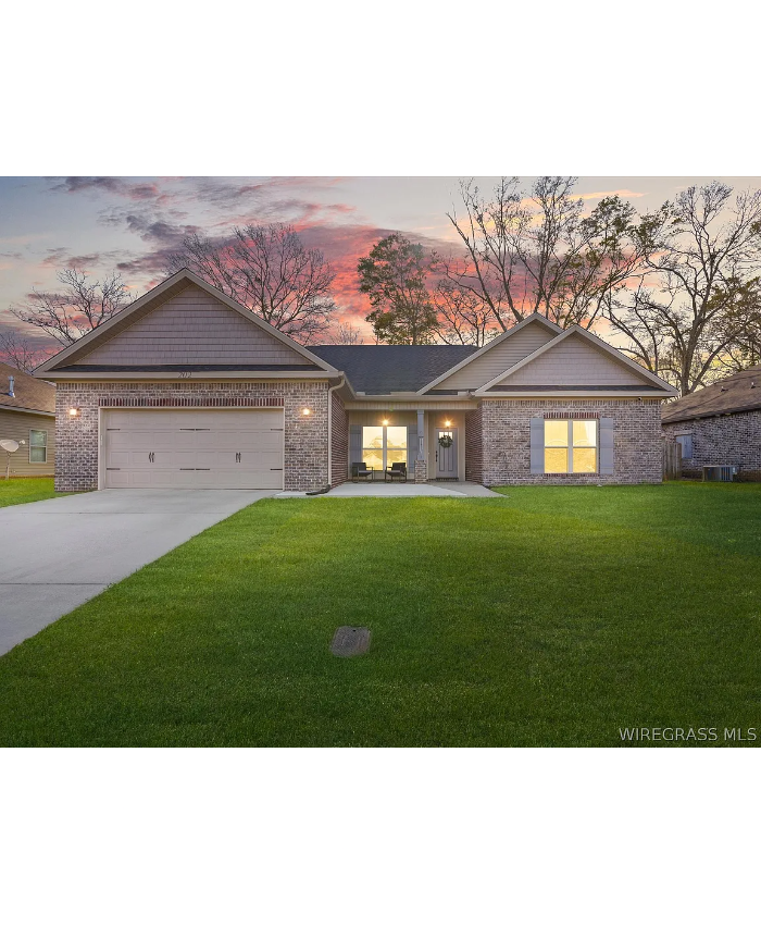202 Thornbird Loop, Enterprise, AL 36330