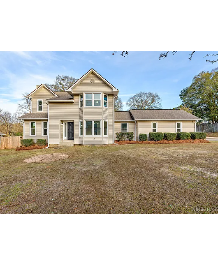 200 Brookshire Dr, Enterprise, AL 36330