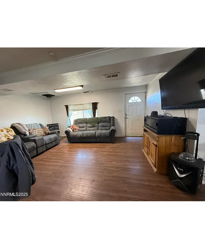 5355 Godchaux Rd, Winnemucca, NV 89445