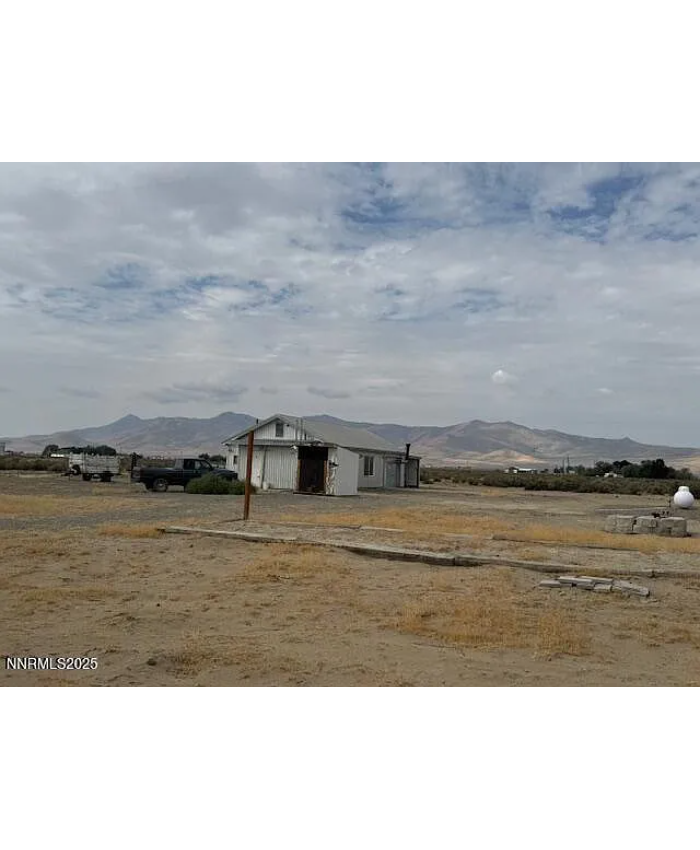5415 Springfield Rd, Winnemucca, NV 89445